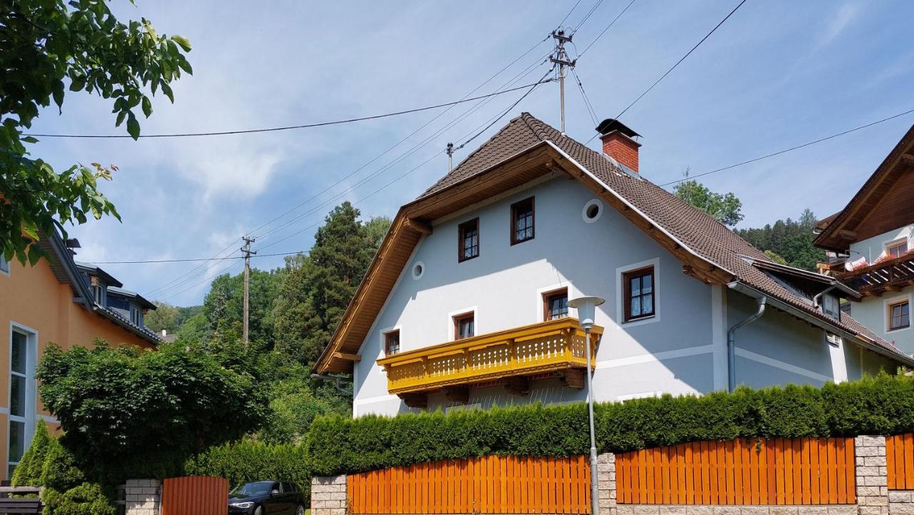 Malerisches Bauernhaus Lieserhofen Buitenkant foto